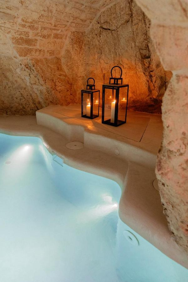 Bed and Breakfast Alesia Luxury Cave Ostuni Exteriér fotografie